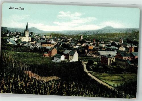 Ahrweiler Weinberge vor dem Ort mit der Kirche St. Laurentius Verlag Zieher, Ottmar