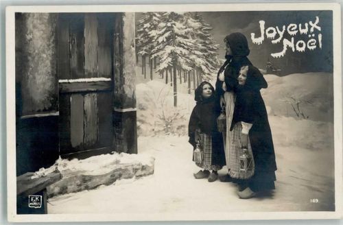 Mutter und Kind mit Laterne Holzschuhe Joyeux Noel Weihnachten Atelierkulisse Verlag F.K.Paris 169