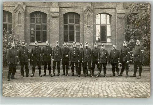 Schutzmänner in Uniform zur Zeit des deutschen Kaiserreiches