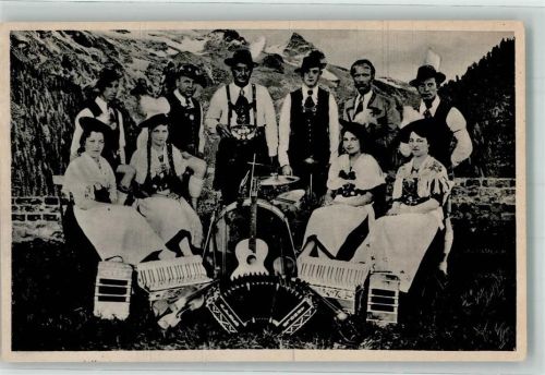 Trachtengruppe Akkordeon Ziehharmonika