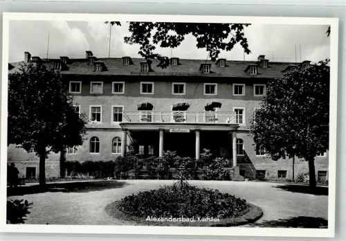 Bad Alexandersbad Eingang zum Kurhaus