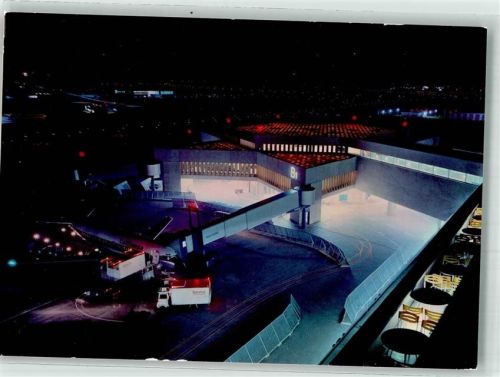 Köln Wahnheide 710 Flugsteigkopf B bei Nacht Fotograf Conin