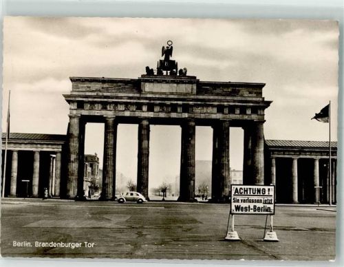 Brandenburger Tor VW Käfer
