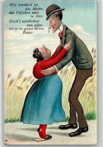 1905 Langer dünner Mann umarmt seine dicke kleine Frau