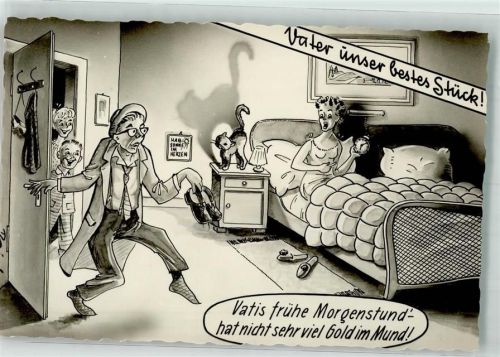 Vater wird zu früher Morgenstunde unter Gelächter von der Familie empfangen Katze Friko-Bildverlag V1