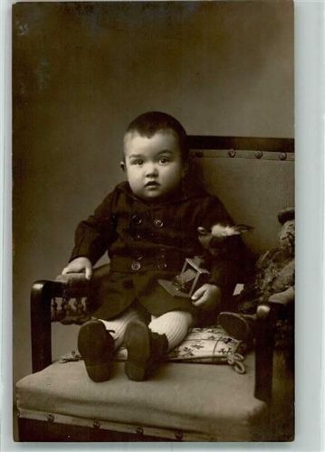 Nürnberg 1920 Teddybär Stofftier Foto : Heinrich Schäfer Ort lt. Fotograf