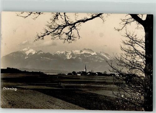 Chieming 1925 mit Kirche Maria Himmelfahrt und Alpenpanorama