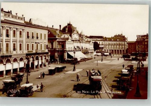Nice Straßenbahn Auto La Place Massena
