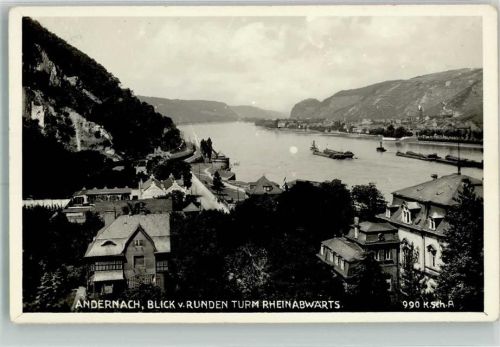 Andernach mit Alter Krahnen am Rhein