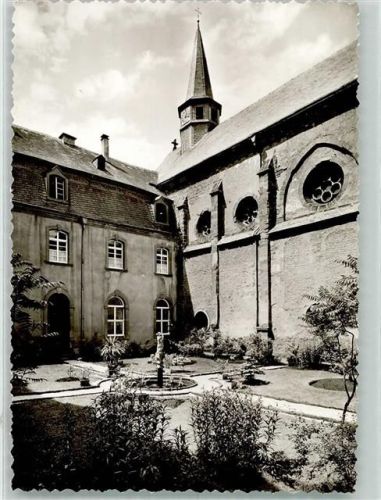 St. Thomas Innenhof des Bischöflichen Priesterhauses