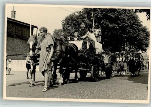 Festzug Tiergespann Tracht