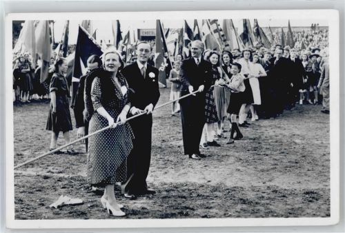 Königin Juliana und Prinz Bernhard in Rotterdam