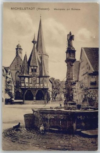 Michelstadt Rathaus, Marktplatz, Brunnen
