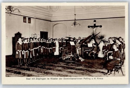 Polling Saal mit Zöglingen im Kloster der Dominikanerinnen