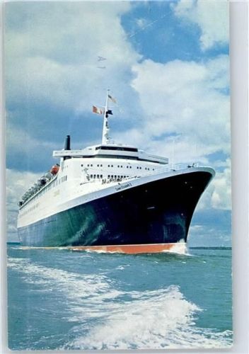Cunard Queen Elisabeth 2