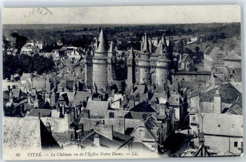 Vitre Le Chateau vu de l Eglise Notre Dame