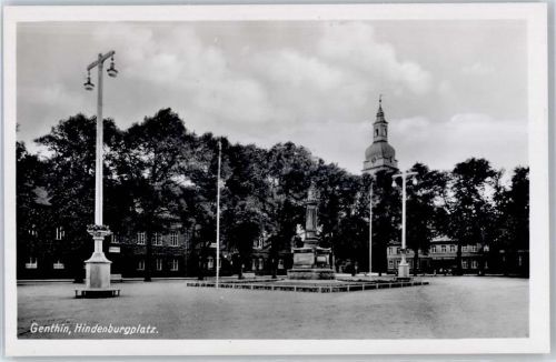 Genthin Denkmal, Hindenburgplatz