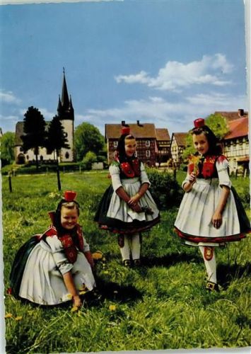 Ziegenhain Schälmer Trachte Mädchen