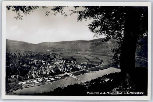 Pünderich Blick von der Marienburg