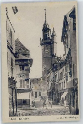 Evreux La rue de l Horloge