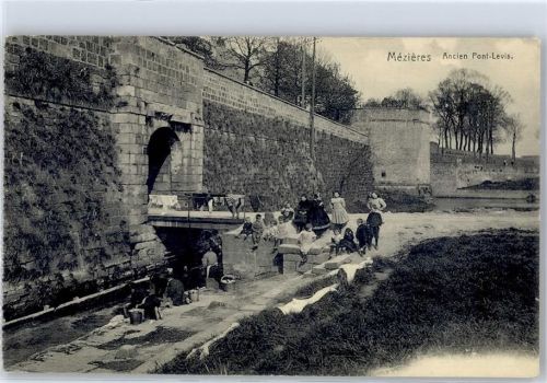 Mezieres-sur-Oise Ancien Pont Levis