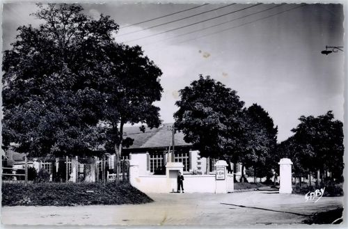 Saint-Maixent-l'Ecole Entree du Quartier Coiffe