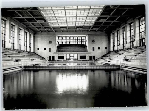 Rostock Schwimmbad Halle Neptun