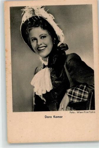 Komar, Dora Tanz Film