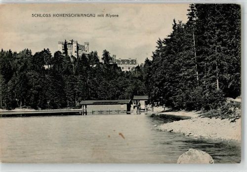 Füssen Schloss Hohenschwangau mit Alpsee