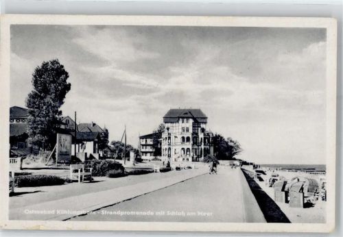 Kühlungsborn Strandpromenade mit Schloss am Meer