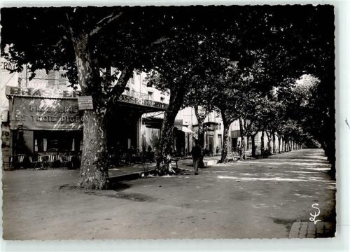 Pont-Saint-Esprit Cafe