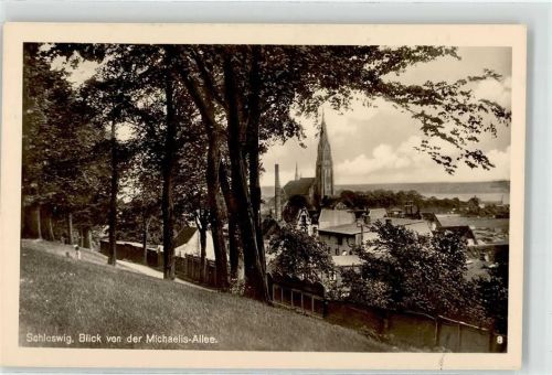 Schleswig Blick von der Michaelisallee Kirche