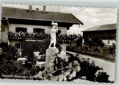 Staudach-Egerndach Dorfbrunnen