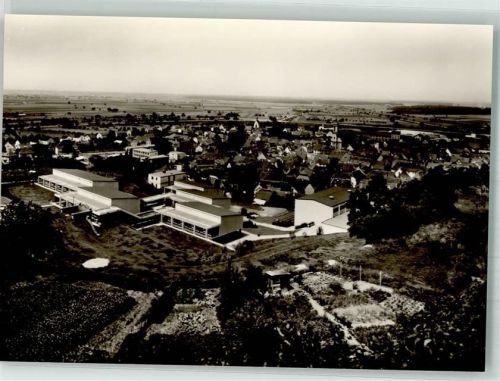 Riegel mit Kirche St. Martin und Michaelschule