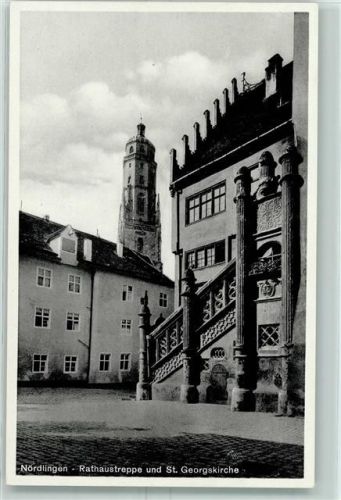Nördlingen Rathaustreppe und St. Georgskirche
