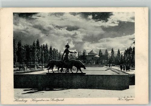 Hamburg 1927 Kurgarten im Stadtpark mit Skulptur Diana mit Hunden Fotograf von Seggern