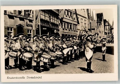 Dinkelsbühl Knabenkapelle in historischen Uniformen Fotograf Wenng