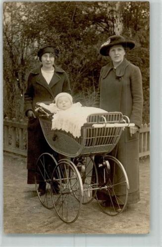 1916 Kinderwagen Frauen