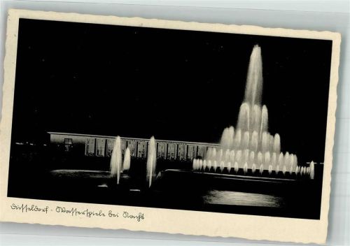 Düsseldorf Wasserspiele bei Nacht anläßlich der Reichsausstellung Schaffendes Volk