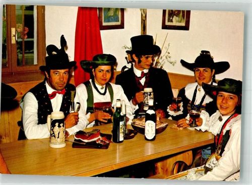 S. Cristina Gardena Tracht Gröndertal Gasthaus