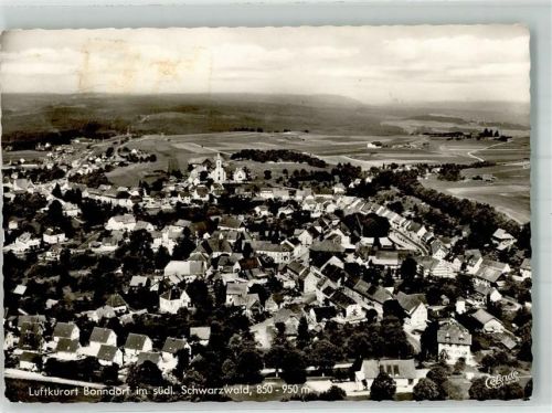 Bonndorf Fliegeraufnahme des Ortes mit Kirche St. Peter und Paul