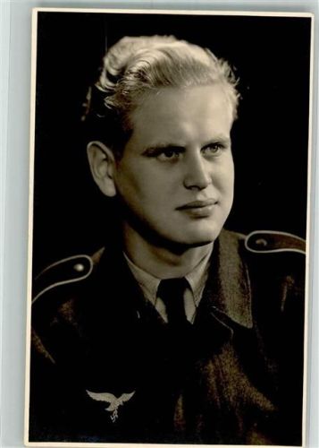 1944 Junger Flieger in Uniform Privatfoto AK
