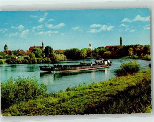Straubing Frachter Rosenburg auf der Donau vor der Stadt