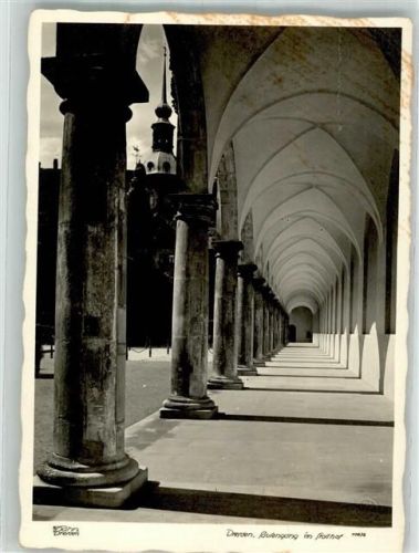 Dresden Säulengang im Stallhof Fotograf Walter Hahn Vorkriegsaufnahme