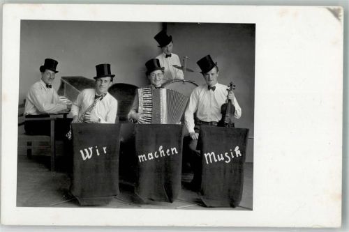 Quintett mit Klavier Akkordeon und Geige