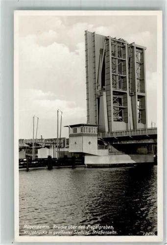 Stralsund Rügendamm-Klappbrücke über den Ziegelgraben