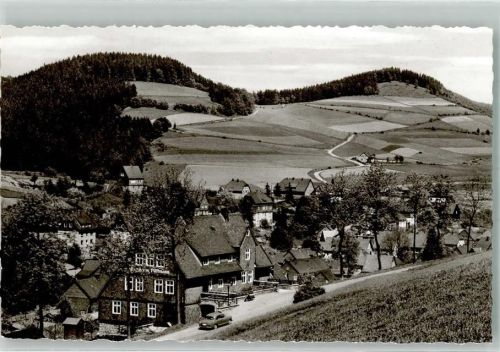 Schwalefeld mit Cafe Pension Berghaus Püttmann Fotograf Werner