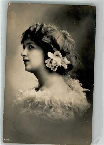 1911 Junge Frau mit Blumen im Haar Rotary Photo London