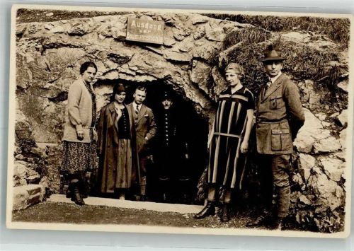 Hasserode 1928 Besucher am Ausgang der Baumannshöhle Ort handschriftlich Privatfoto AK