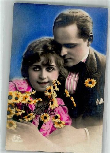 1924 Ein verliebtes junges Paar mit Blumen Nr. 62969/2